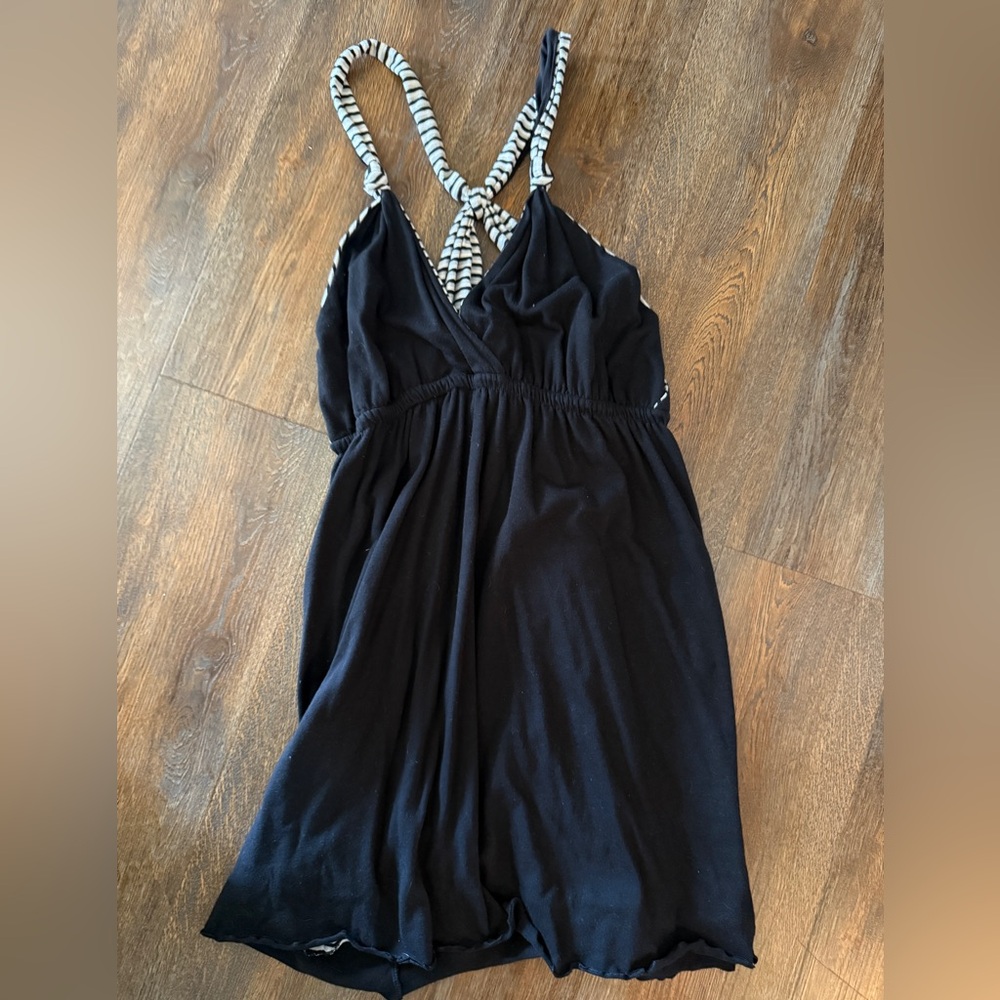 Reversible swim cover up! Black & Stripes!